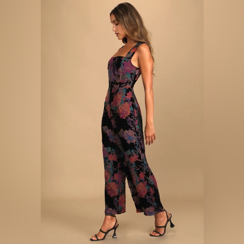 Like New velvet floral print wide leg jumpsuit